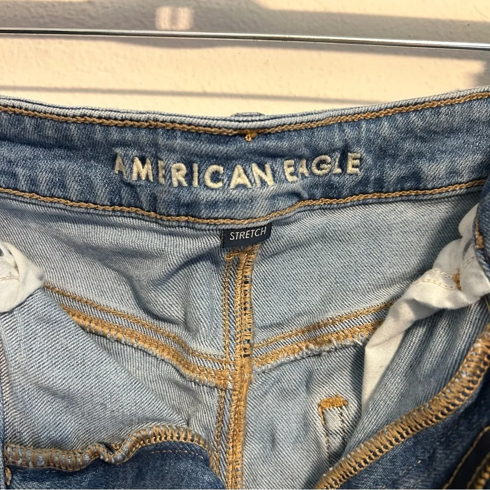 Classic Denim Roll-Cuff Women's Shorts - Light Blue